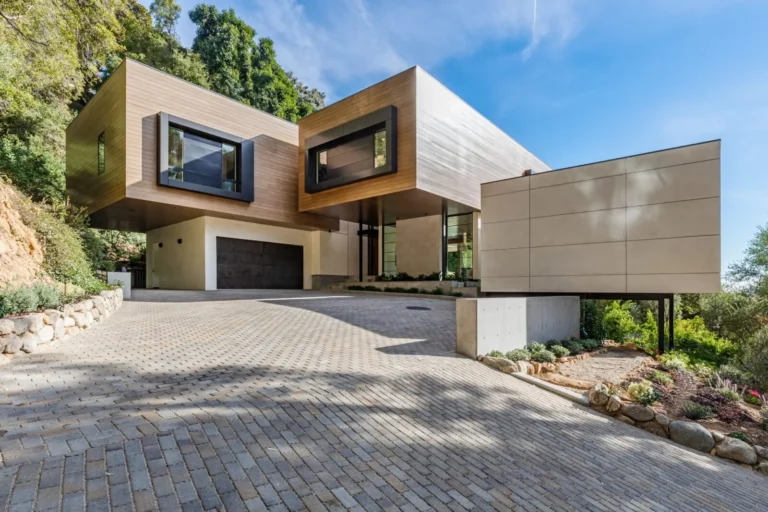 Luxury Home Exteriors USA: The Definitive Guide to High